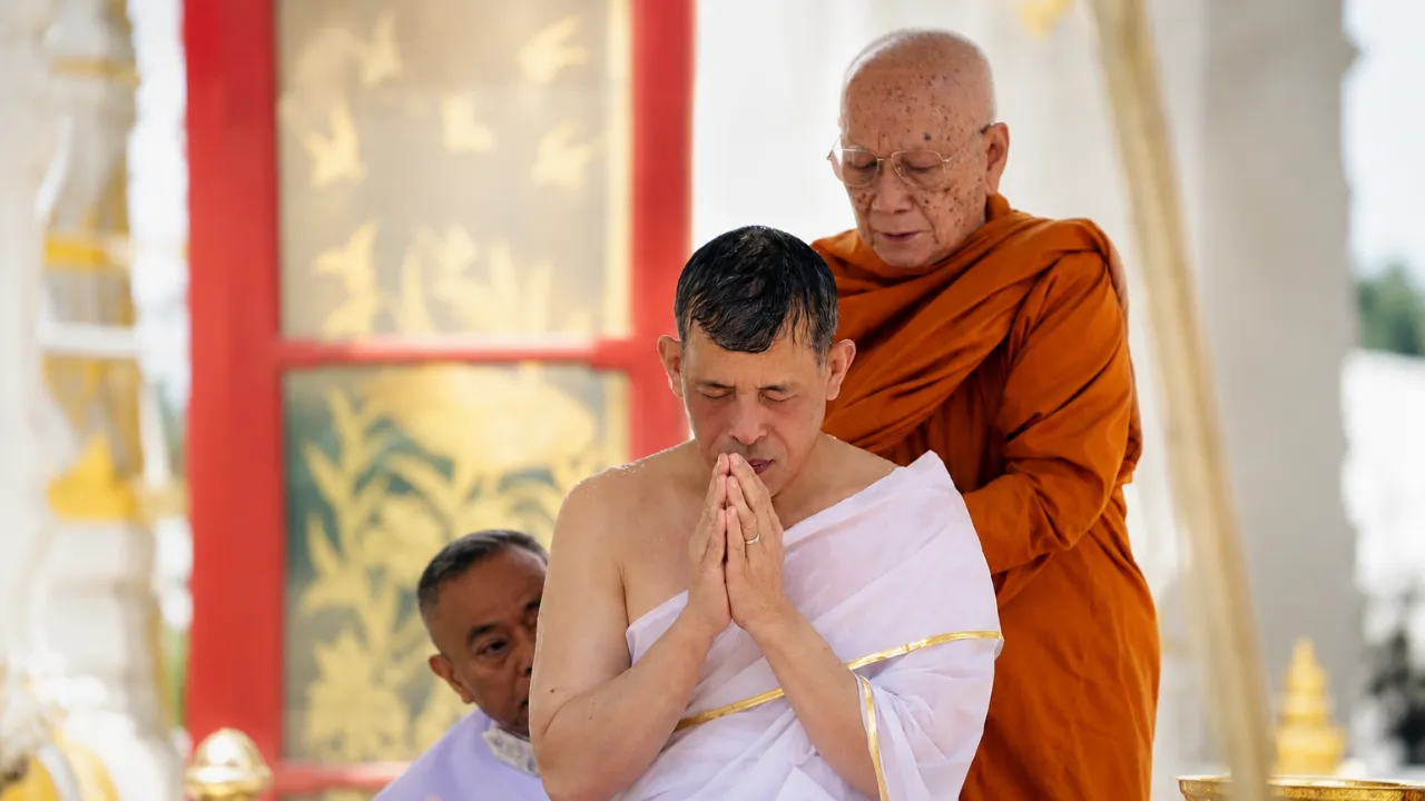 28 กรกฎาคมนี้   ส่งใจถวายพระพร   มหามงคล 74 พรรษา