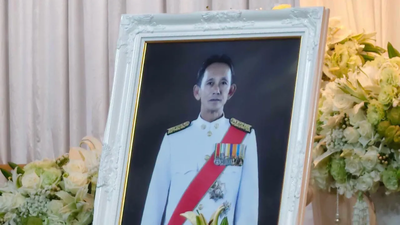 4 นายกฯ บุกอุบลฯ ร่วมเคารพศพ "เกรียง" แกนนำเพื่อไทยบิ๊กเนม