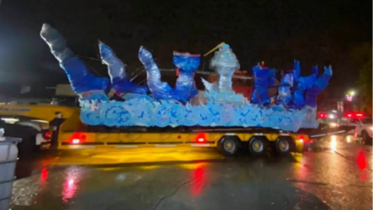 ฝ่าฝนพันกิโล เรือพนม ร่วมแห่เทียนอุบลฯ 2569 แดนใต้ถึงอุบล