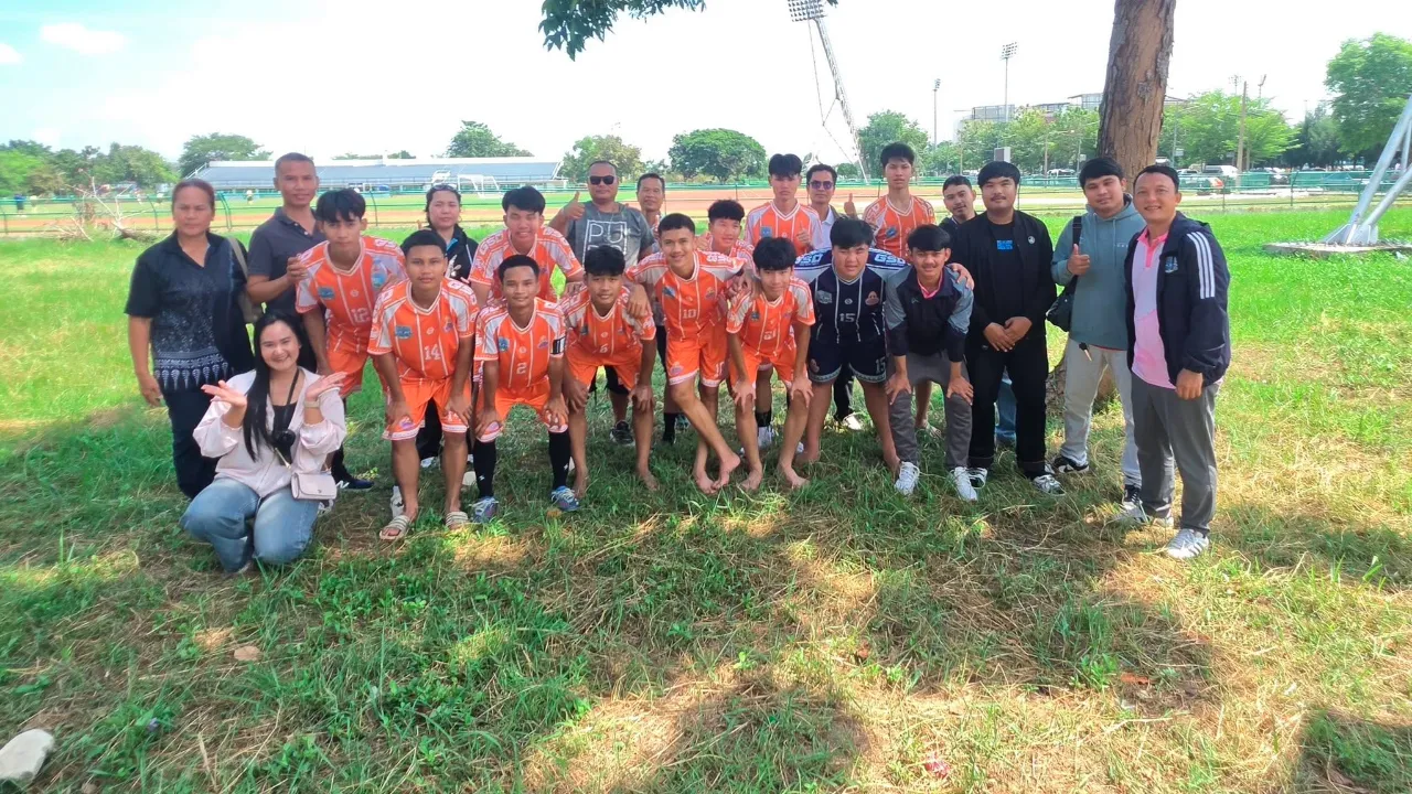 นาสะไมพิทยาคม ตระการ ฟาดแข้งเอาชนะเตรียมอุดม 5-0 ศึก7สีHD