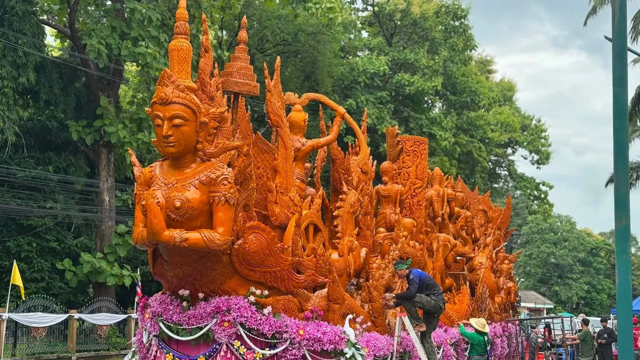 Thumbnail ของ ต้นเทียนเดชอุดม 2569 สวยอลังการมาก เตรียมชม!