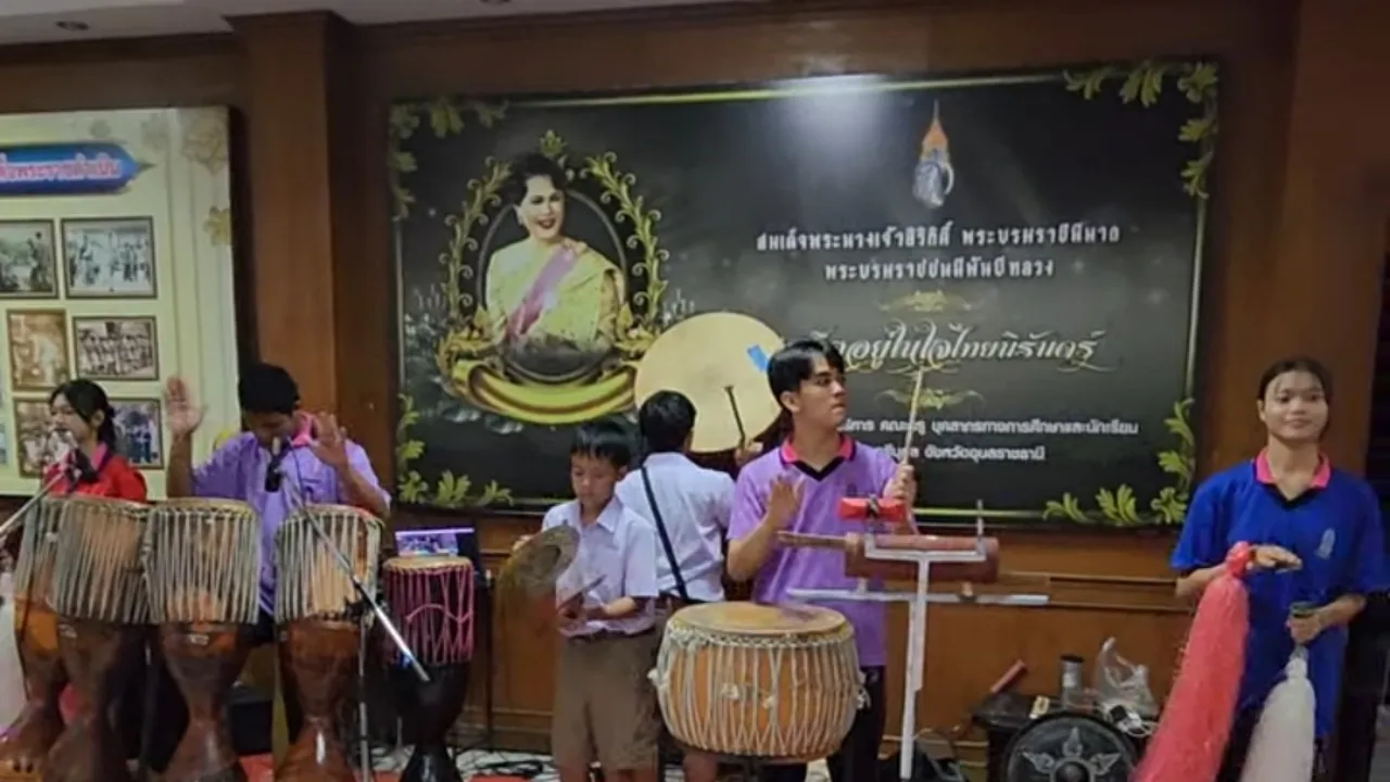 วงโปงลางนารีนุกูล โหมโรงซ้อมใหญ่แห่เทียน 2569 สะเทือนเมืองอุบลฯ